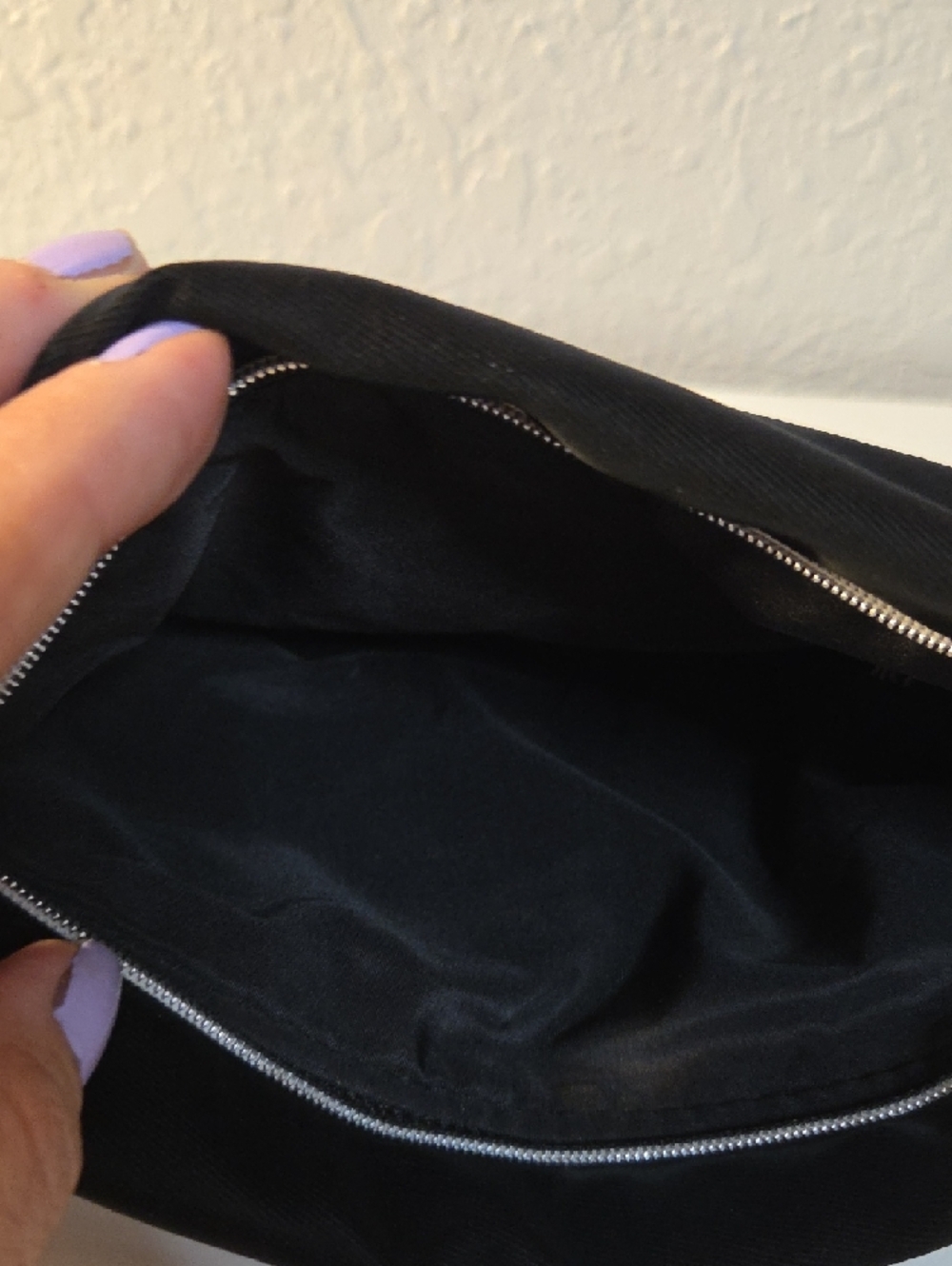 Dior Beauty Pouch Black Velvet" o "Neceser Dior Terciopelo Negro". - Picture 3 of 4